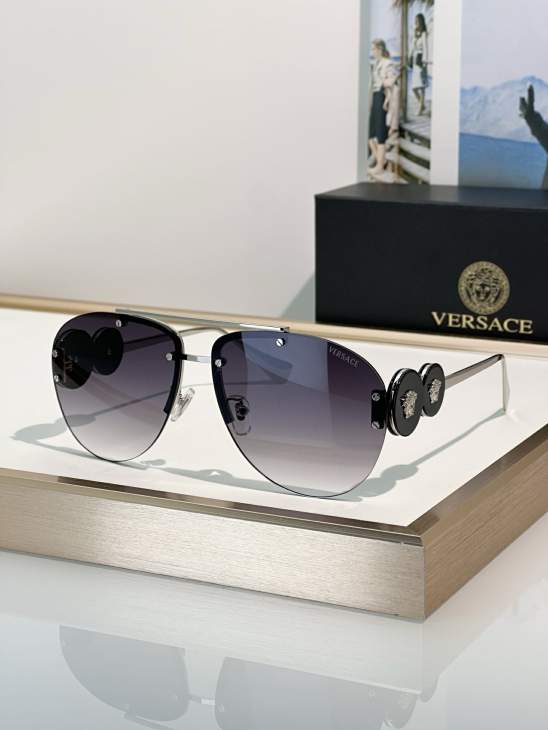Picture of Versace Sunglasses _SKUfw79279709fw